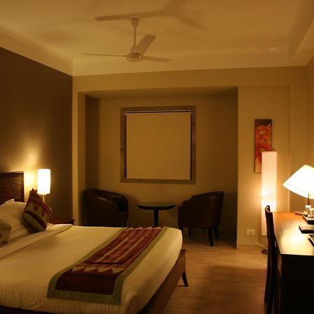 Juhu Residency Boutique Hotel Mumbai Exterior foto