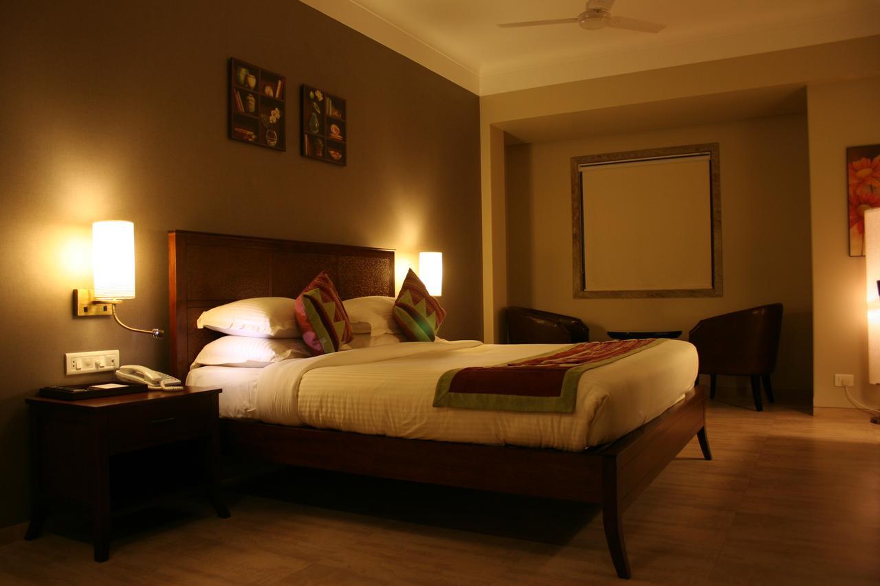Juhu Residency Boutique Hotel Mumbai Exterior foto