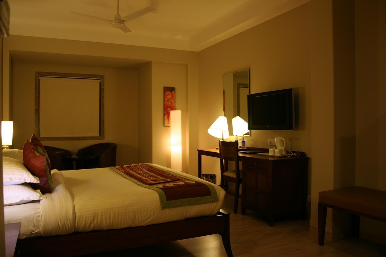 Juhu Residency Boutique Hotel Mumbai Exterior foto